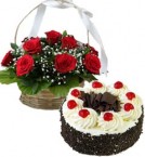 send Eggless Black Forest Cake Half Kg N Red Roses Basket delivery