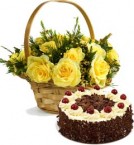 send Eggless Black Forest Cake Half Kg N Yellow Roses Busket delivery