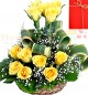 12 Yellow Roses in Basket n Card