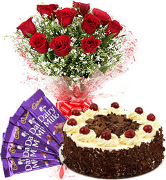 send Black Forest Cake Half Kg Red Roses Bouquet n Chocolate  delivery