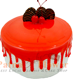 send Strawberry Eggless Cake 500gms delivery