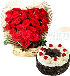 send 500gms Eggless Black Forest Cake n Roses Heart Shape Bouquet  delivery