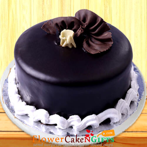send Half Kg Chocolate Cake delivery