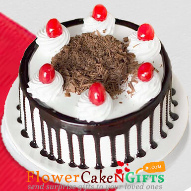 send Half Kg Chocolate Eggless Cake delivery