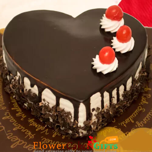 send half kg Heart shaped choco vanilla cake delivery