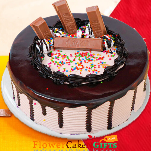 send half kg eggless kitkat chocolate cake delivery