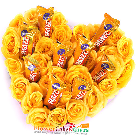 send 30 yellow 9 five star chocolates heart shaped arrangement delivery