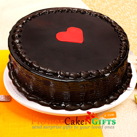 send 1kg eggless lipsmacking chocolate cake delivery