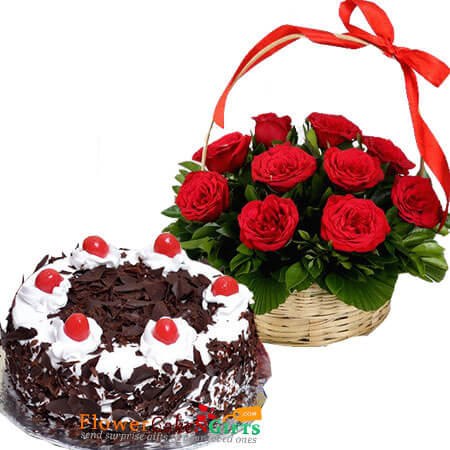 send Black Forest Cake Half Kg N Red Roses Basket delivery