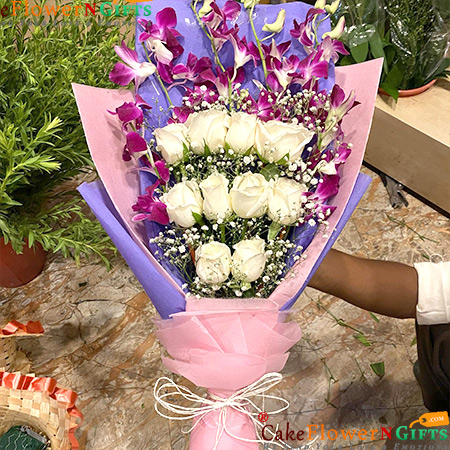 send 10 orchid 10 white rose paper packing bouquet delivery