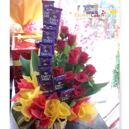 send 10 red roses 10 dairy milk chocolate bouquet delivery