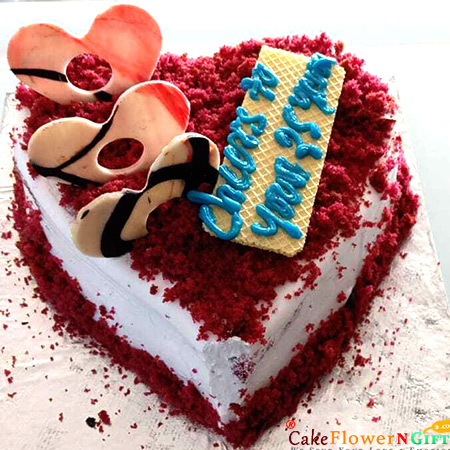 send half kg eggless heart shaped red velvet cake 06 delivery