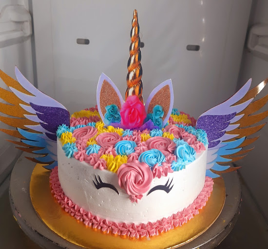 1kg unicorn cake